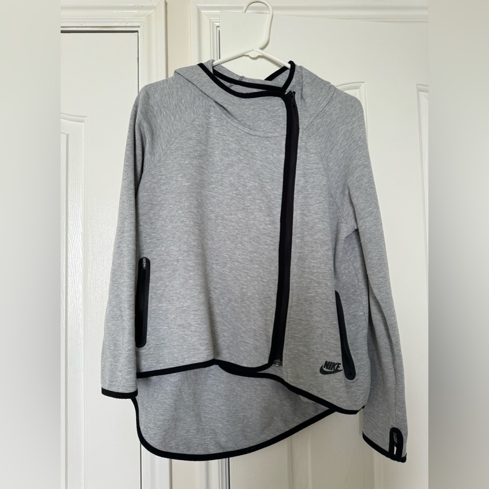 Nike Zip Up Size Small